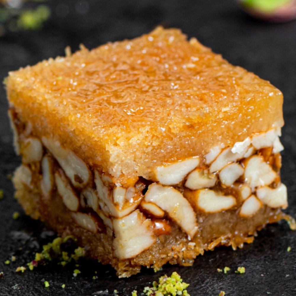 Cashew Kunafa Baklava - THE BAKLAVA BOX