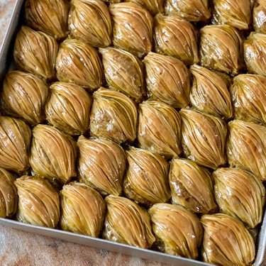 Midye Baklava - THE BAKLAVA BOX