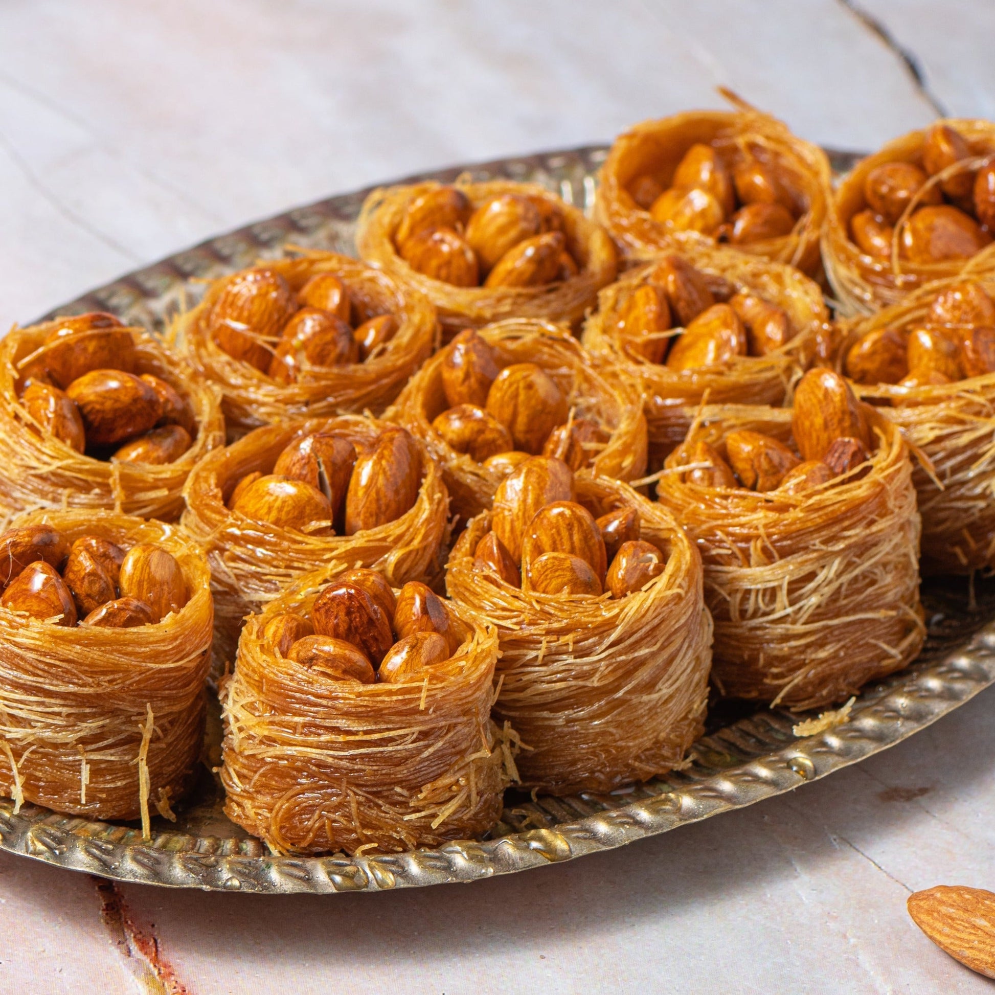 Oshe Bul Bul Almond baklava (Nest baklava) - THE BAKLAVA BOX