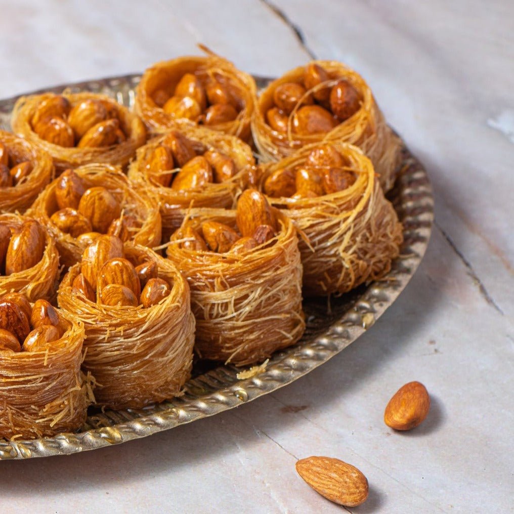 Oshe Bul Bul Almond baklava (Nest baklava) - THE BAKLAVA BOX