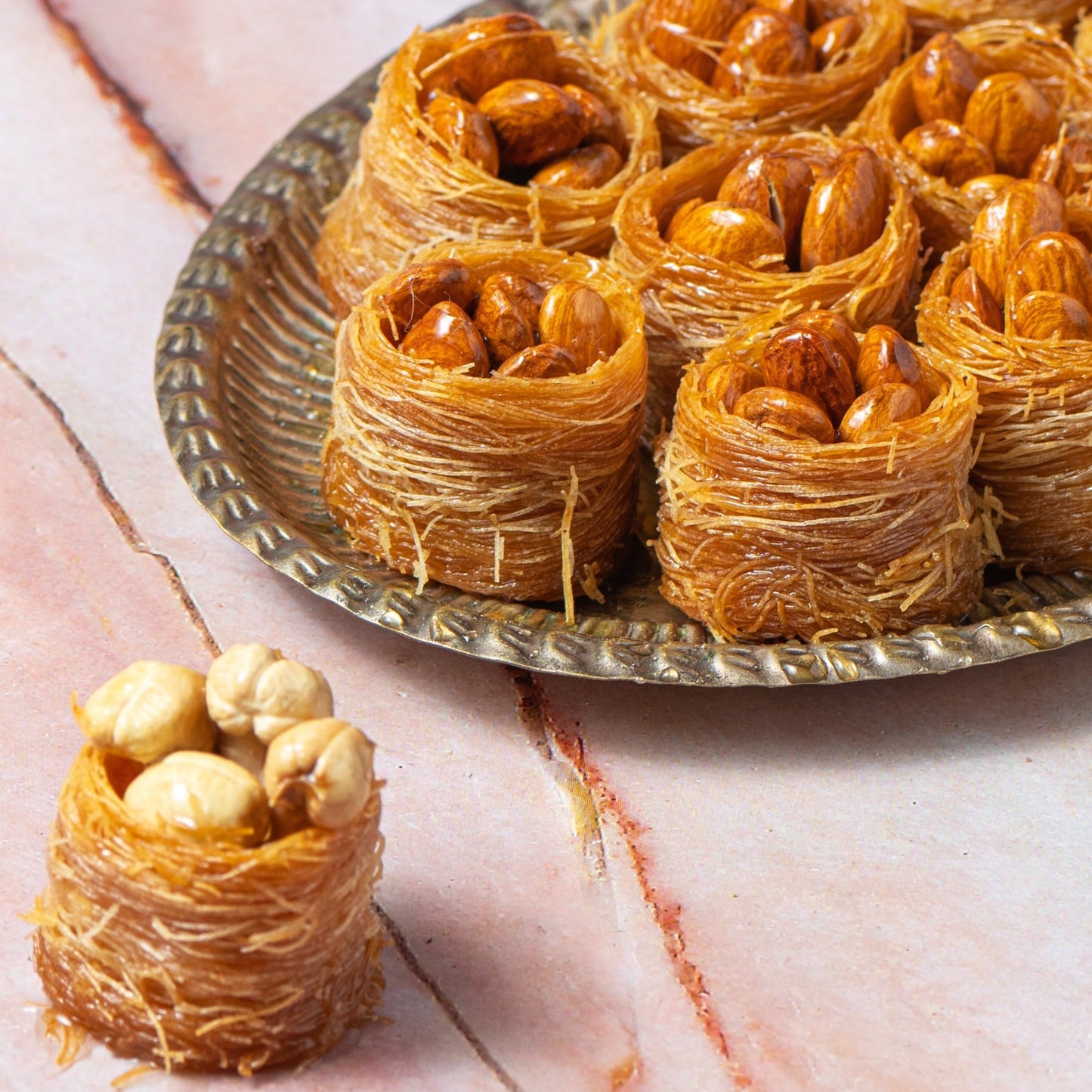 Oshe Bul Bul Almond baklava (Nest baklava) - THE BAKLAVA BOX